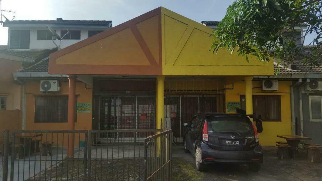 Baiti Homestay Gambang Luaran gambar